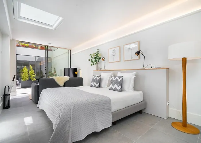 Luxury Old Town Oasis For Family And Friends Porto