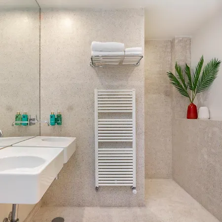 Luxury Old Town Oasis For Family And Friends