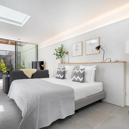 Luxury Old Town Oasis For Family And Friends Porto