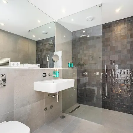 Luxury Old Town Oasis For Family And Friends Vila