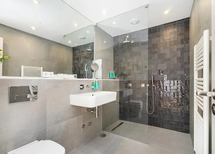 Luxury Old Town Oasis For Family And Friends Villa