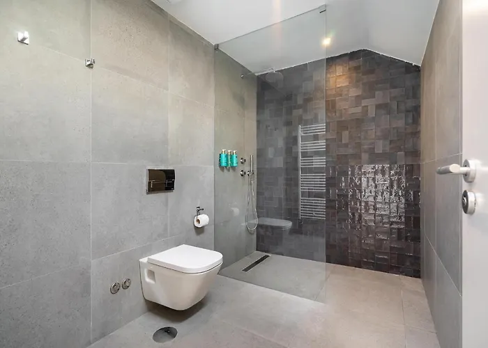 Luxury Old Town Oasis For Family And Friends Πόρτο