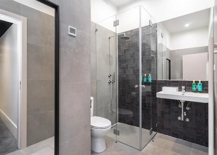 Luxury Old Town Oasis For Family And Friends Oporto